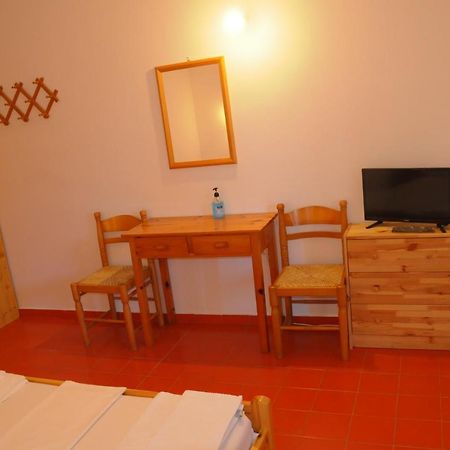 Chalikias Rooms Asprogerakata Dış mekan fotoğraf