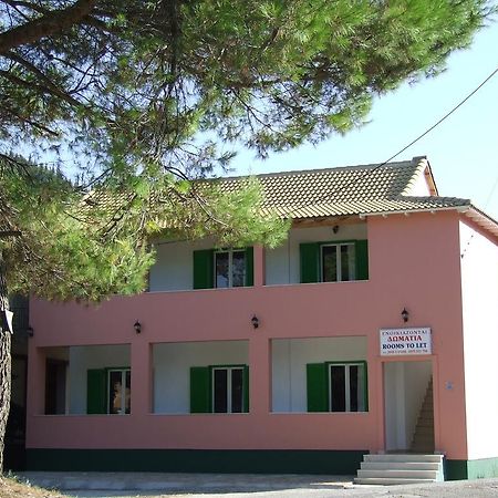 Chalikias Rooms Asprogerakata Dış mekan fotoğraf