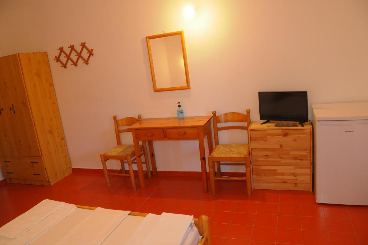 Chalikias Rooms Asprogerakata Dış mekan fotoğraf