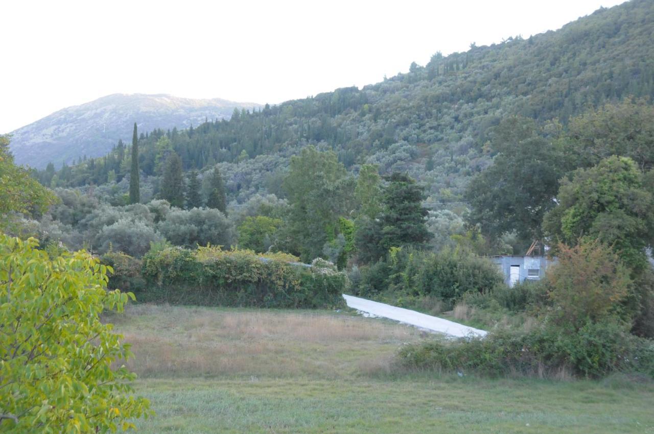 Chalikias Rooms Asprogerakata Dış mekan fotoğraf