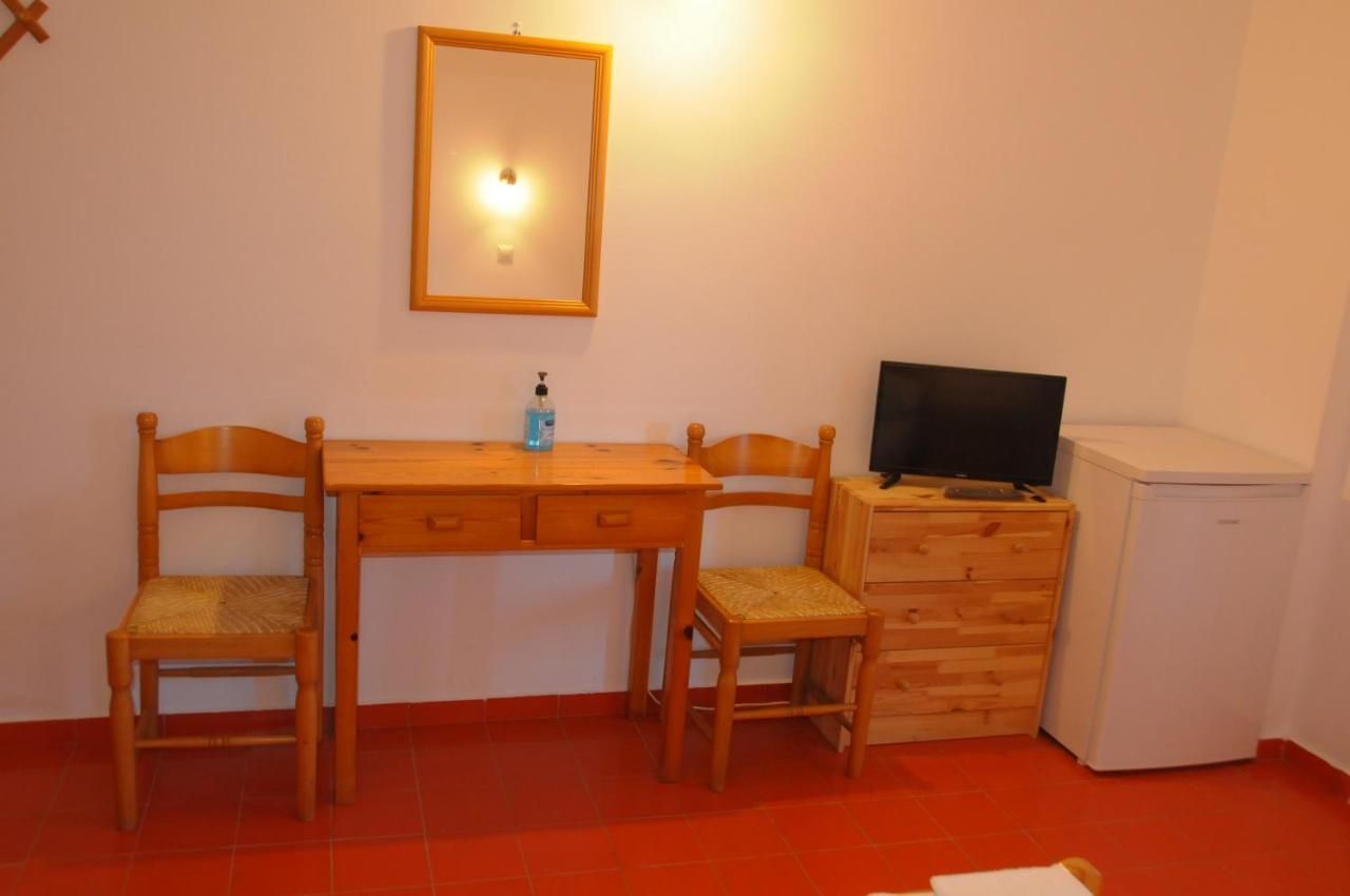 Chalikias Rooms Asprogerakata Dış mekan fotoğraf