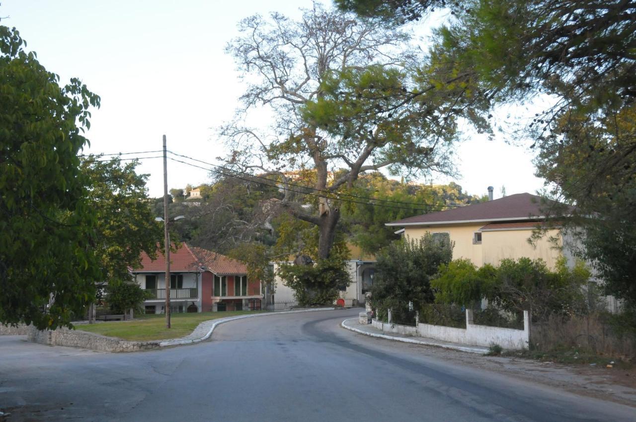 Chalikias Rooms Asprogerakata Dış mekan fotoğraf