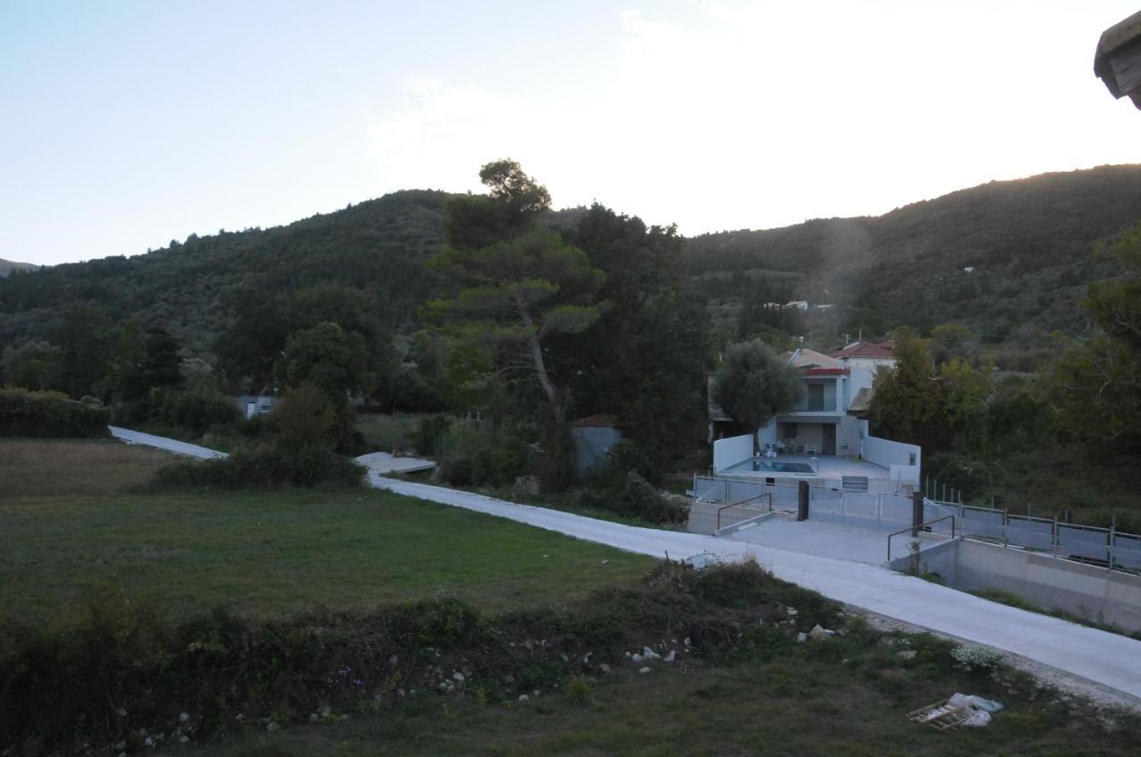 Chalikias Rooms Asprogerakata Dış mekan fotoğraf